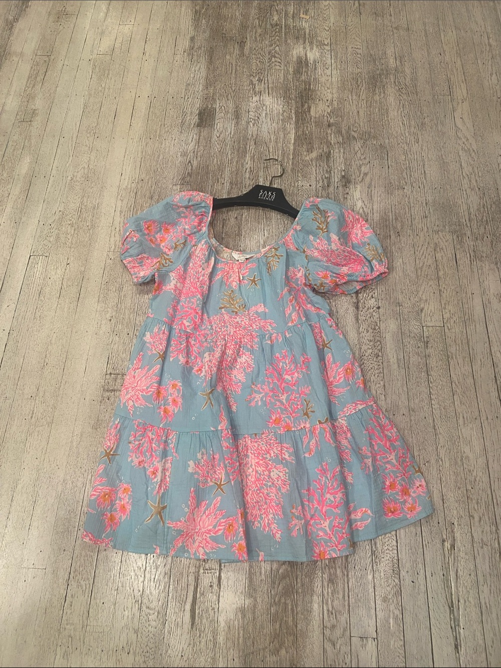 Lilly Pulitzer Blue and Pink Puff Sleeve Floral Dress
New size large - Picture 8 of 12
